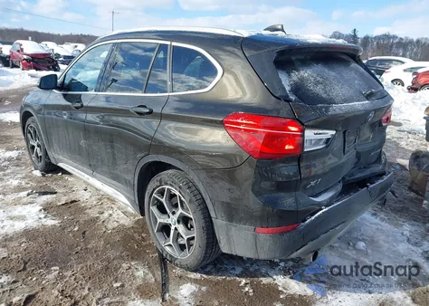2018 BMW X1 xDrive28I из США, поврежденный, VIN WBXHT3C38J5L33023